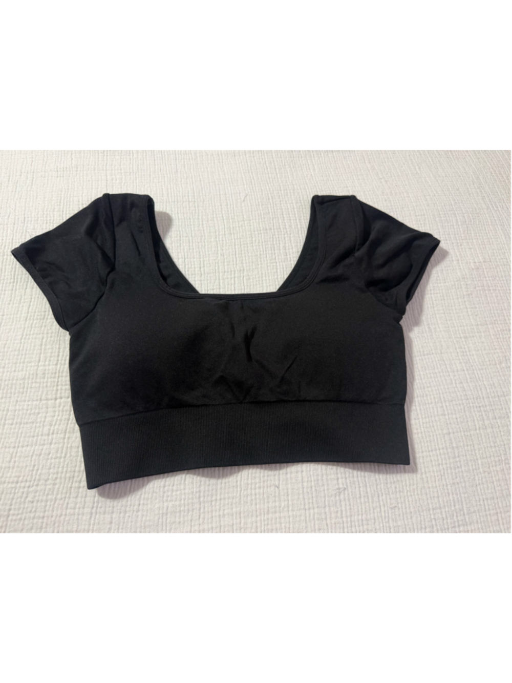 NVGTN Serene Seamless Sports Bra Small Black Cap Sleeve Crop Top